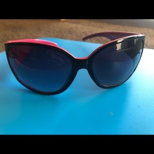 RHINESTONE SUNGLASSES